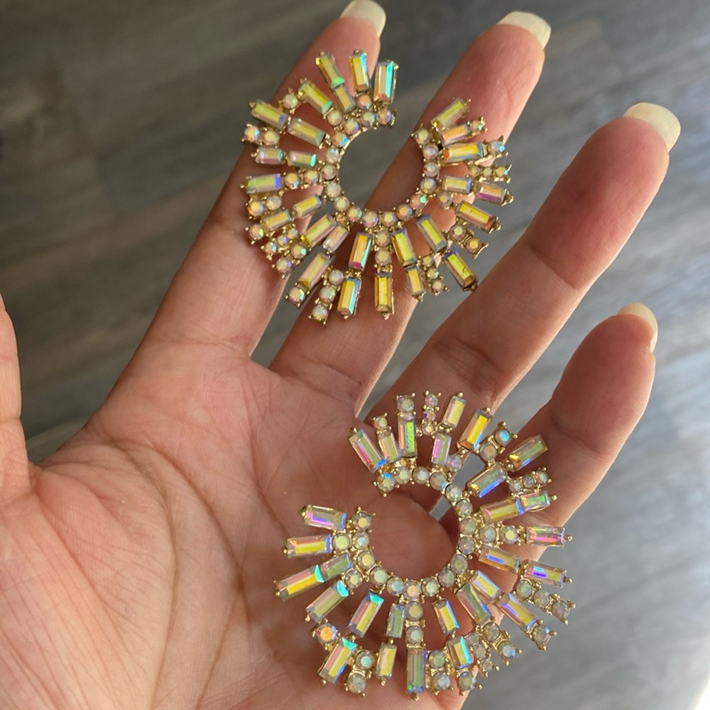 Rhinestone Stud Earrings - Picture 6 of 11